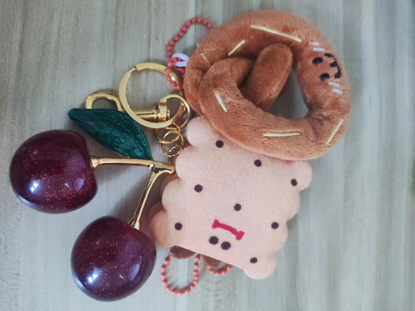 Katsjoyice Keychains focals